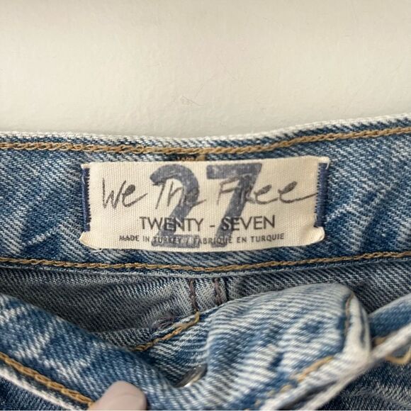 Free People Maggie Mid Ride Distressed Jean Shorts in Light Wash Sz 27 NWT - Picture 10 of 11